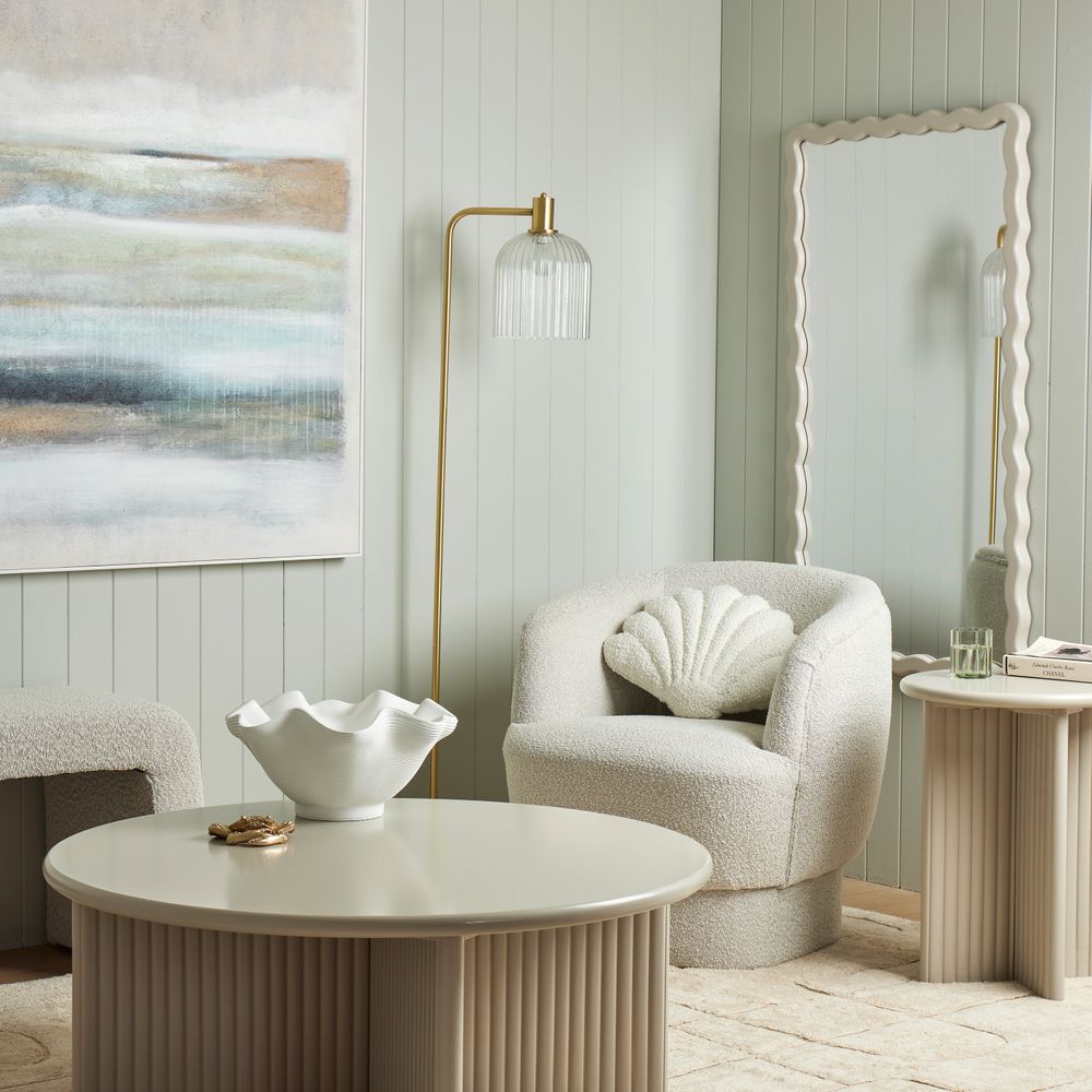 Essence Mirror