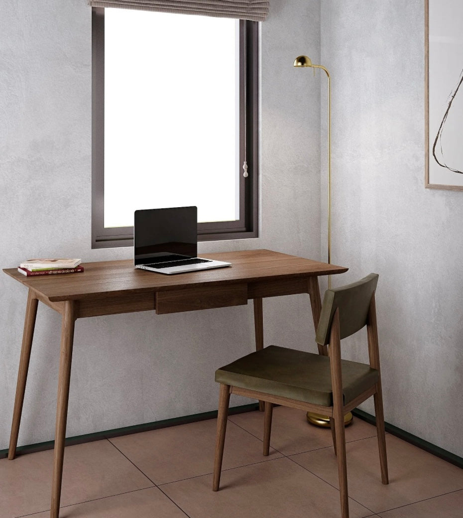 Karpenter Desk