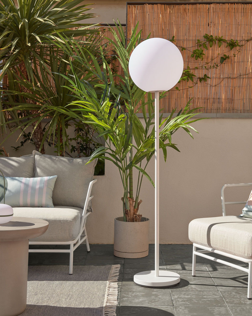 Villa Moon Floor Lamp
