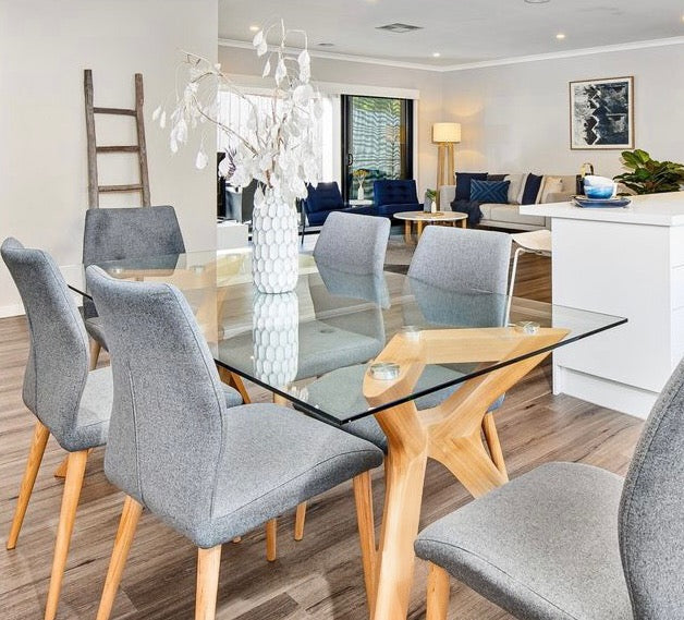 Lund Dining Table