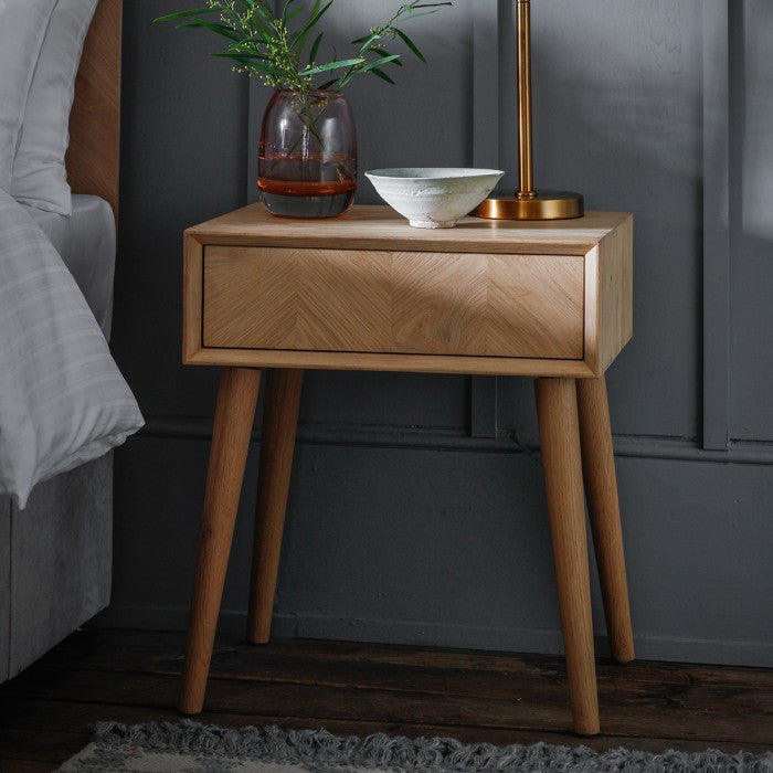 visual bedside table