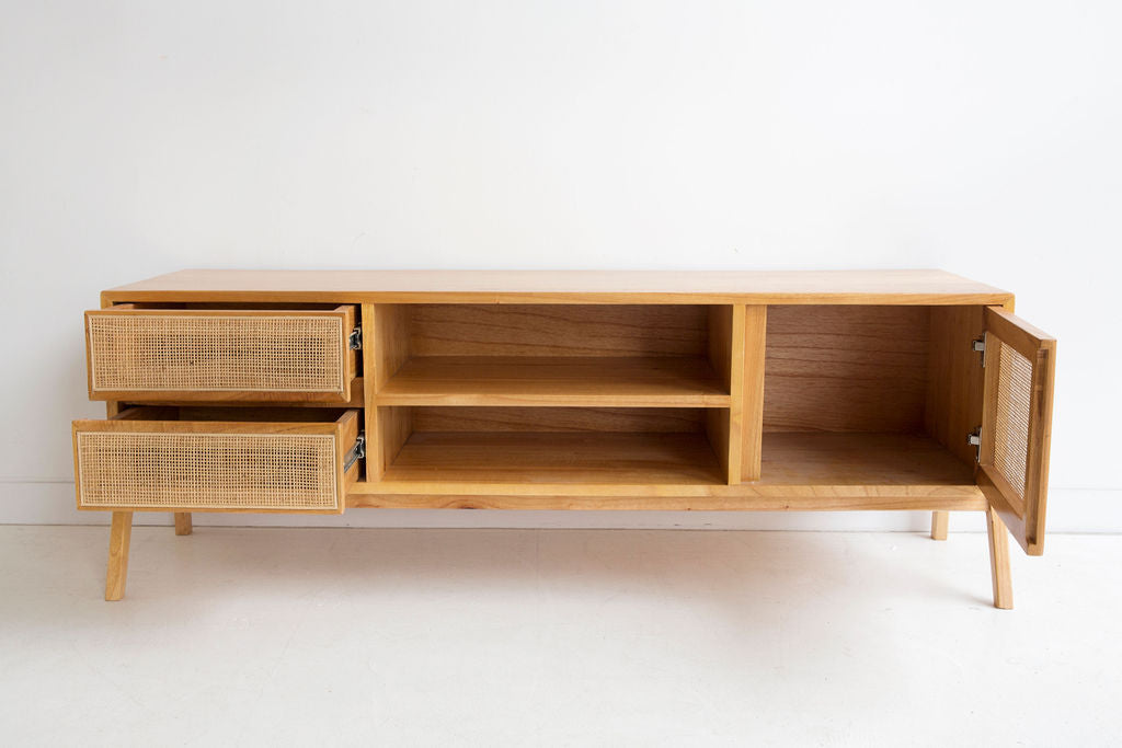 Komodo Entertainment Unit