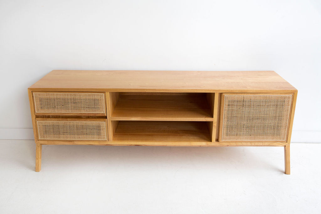 Komodo Entertainment Unit