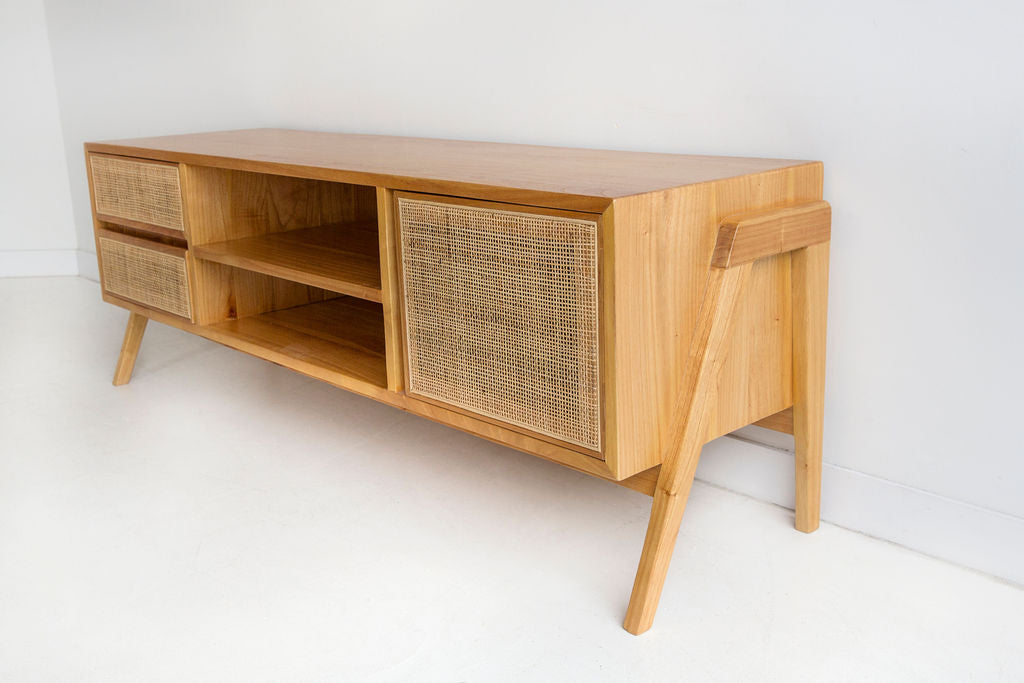 Komodo Entertainment Unit