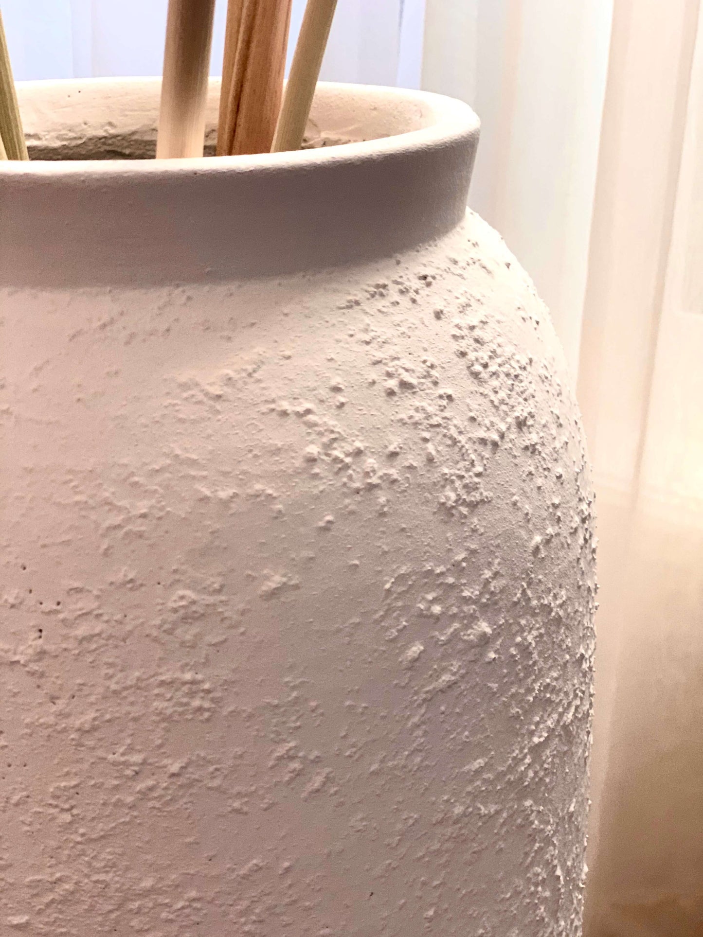 Oia White Clay Vase Pot