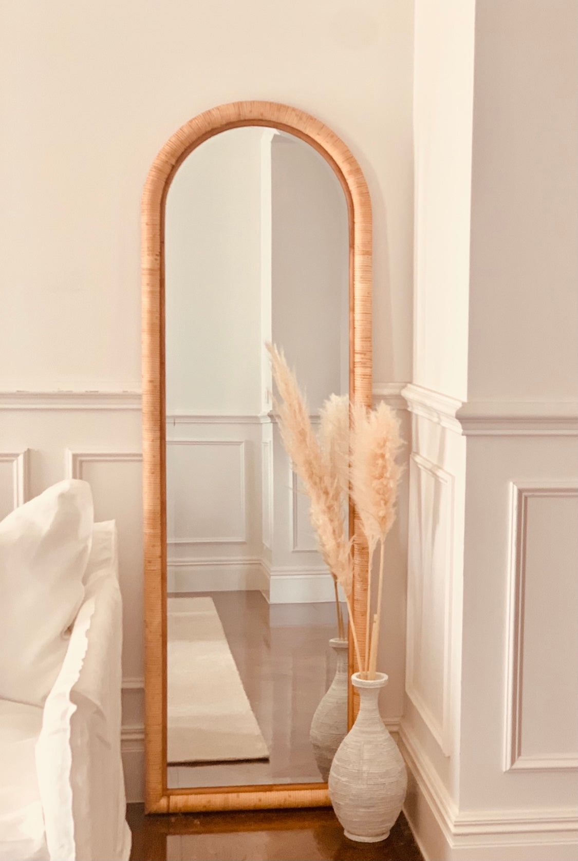 Sangria Lean Arch Mirror